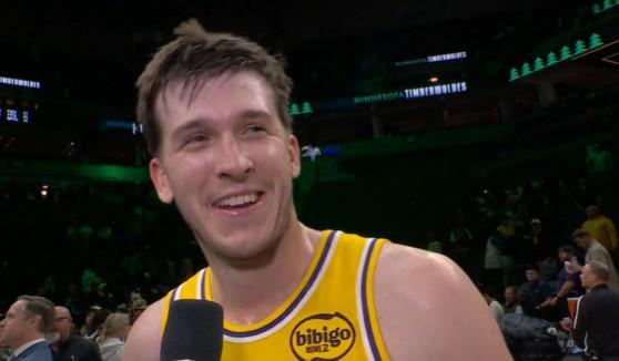 里夫斯绝杀后谦逊发声：感谢教练队友，自嘲投丢14球