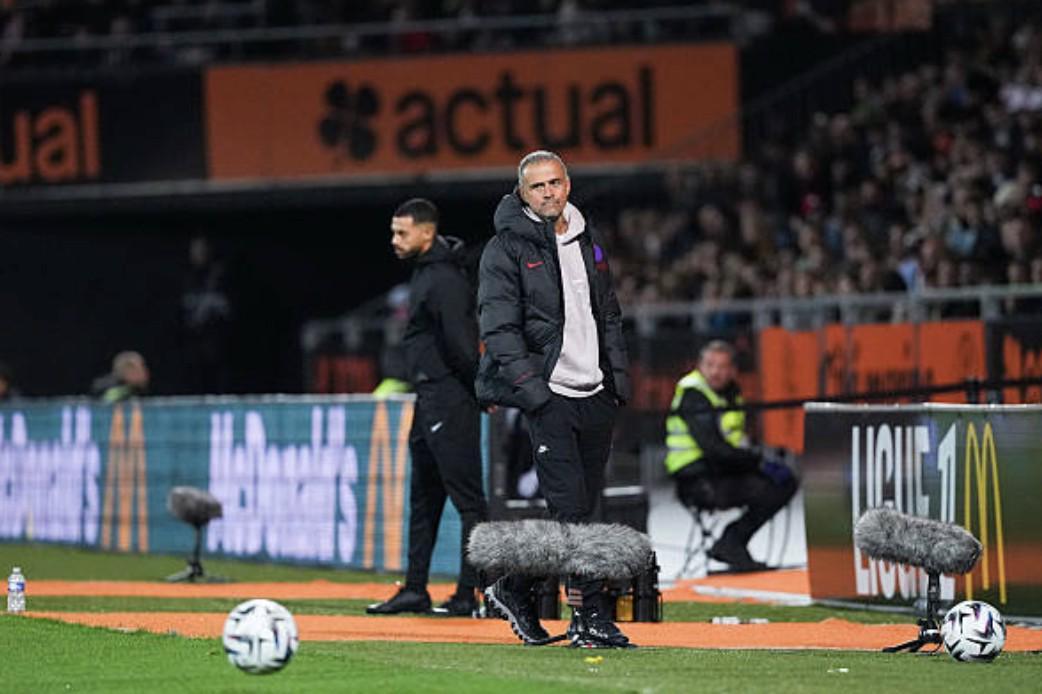 恩里克赛后坦言：巴黎1-1洛里昂表现不佳，伤病乃职业足球常态