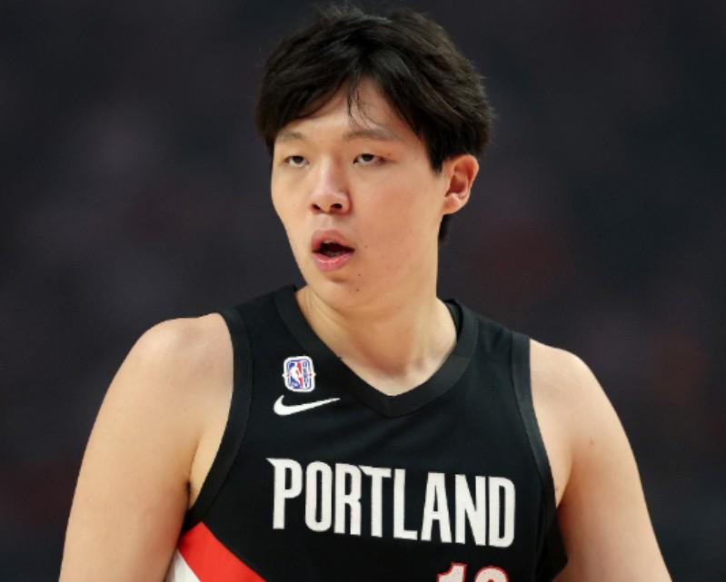 开拓者队记：杨瀚森获培养，积累经验同时护自信