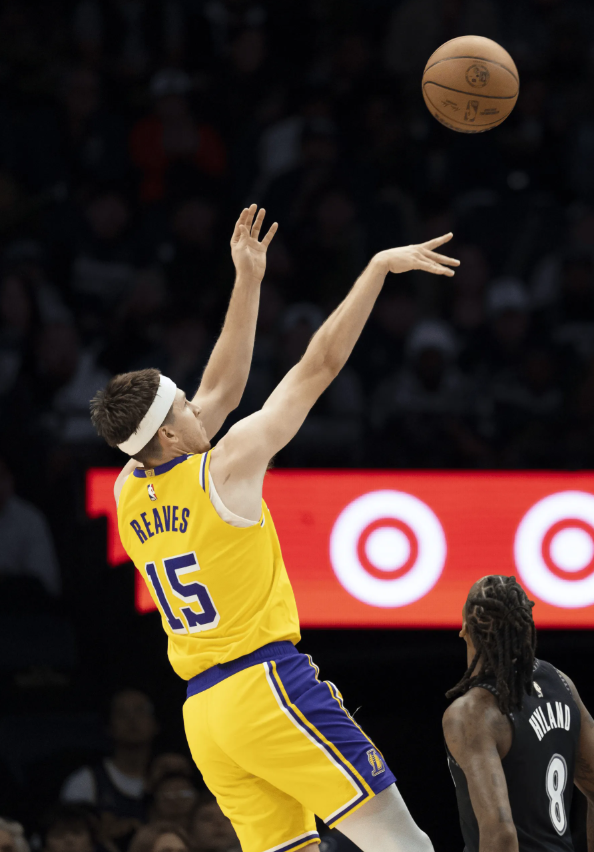 湖人森林狼比赛现场