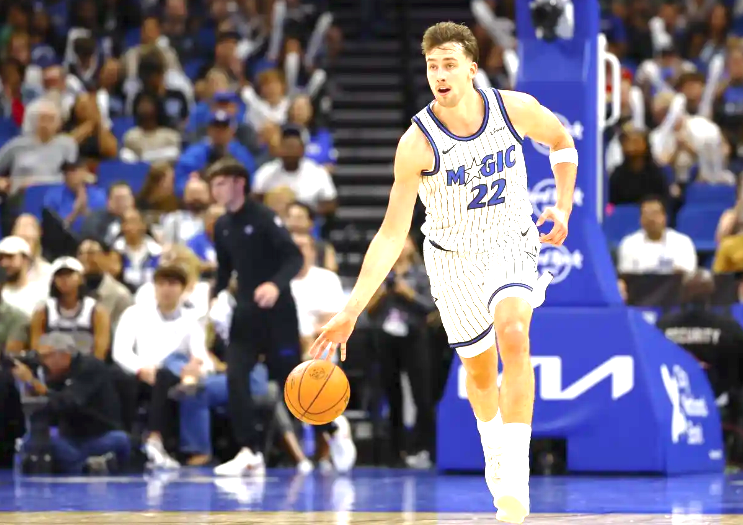 NBA魔术队4连败！7换1豪赌三巨头成最大败笔，未来堪忧