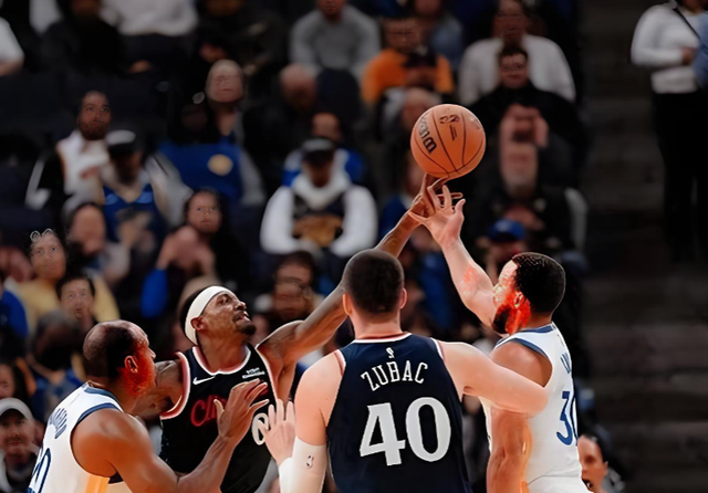 老兵焕新春！金州勇士新赛季蜕变：防守制胜，新老融合显威力