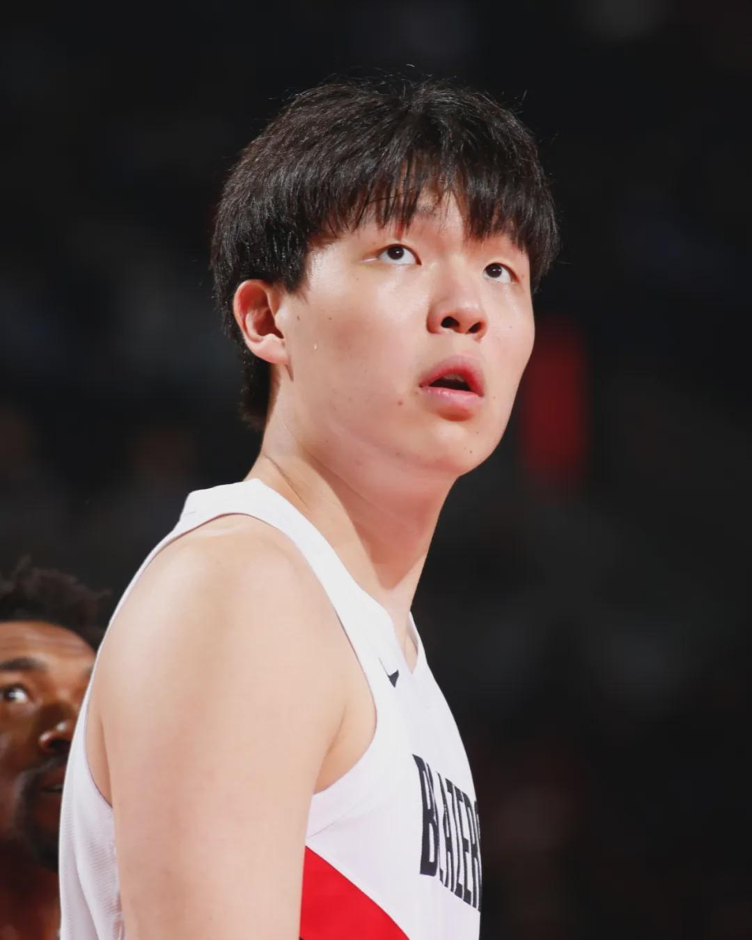 开拓者弃用杨瀚森！2分2犯规成第四中锋，NBA生涯遇冷