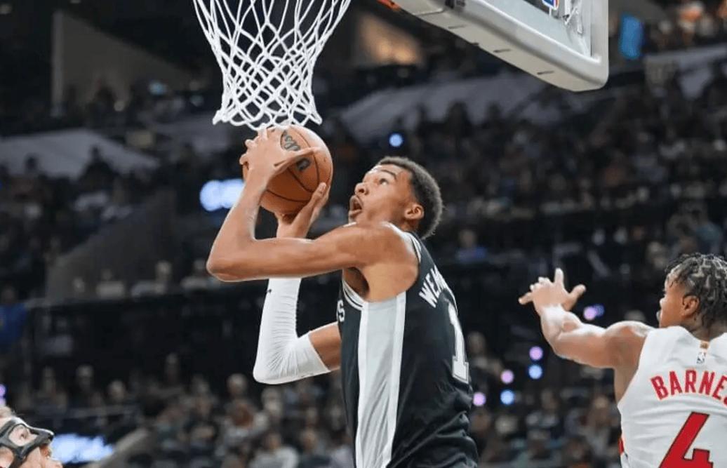 19分大逆转！76人悄然登顶东部第一，从摆烂到争冠的逆袭之路