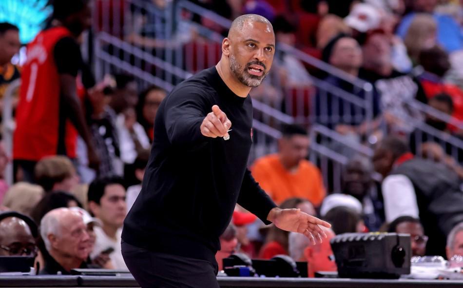 杜兰特超越乔丹里程碑！火箭7人得分上双狂胜猛龙，篮板碾压成关键