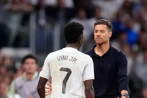 皇马动态：维尼修斯与阿隆索密谈，主帅严令禁止公开抱怨