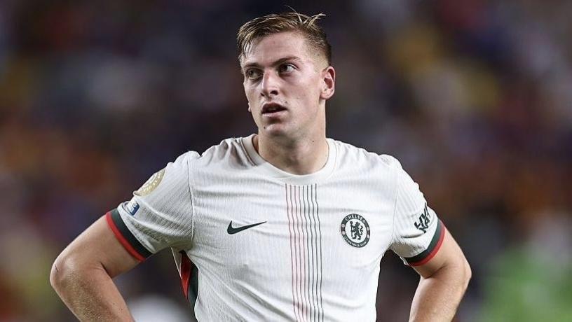 25分钟染红！切尔西新星德拉普复出首战即遭罚下 纪律问题成绊脚石