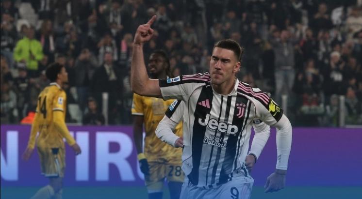 豪门激战夜：拜仁14连胜创纪录，利物浦遭水晶宫三杀