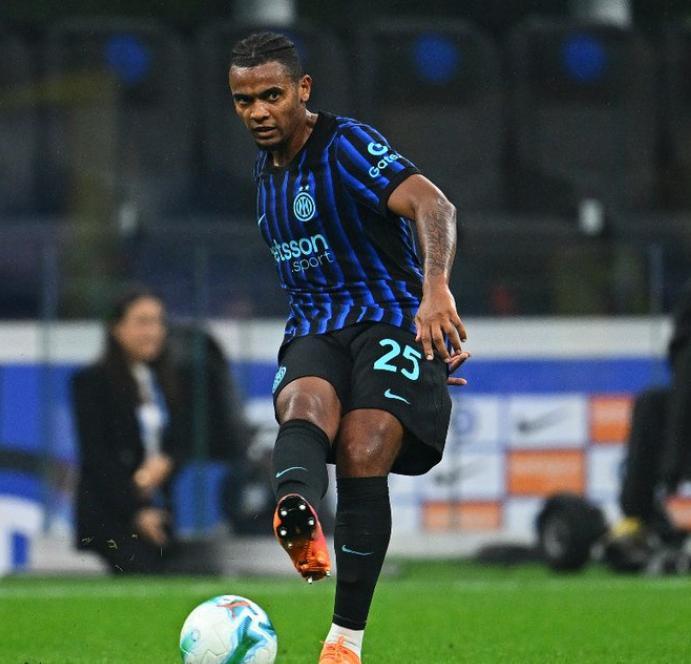 巴斯托尼射门被扑