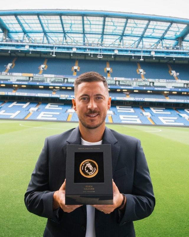 28岁1.2亿身价成世界第三人，伤病缠身32岁无奈退役