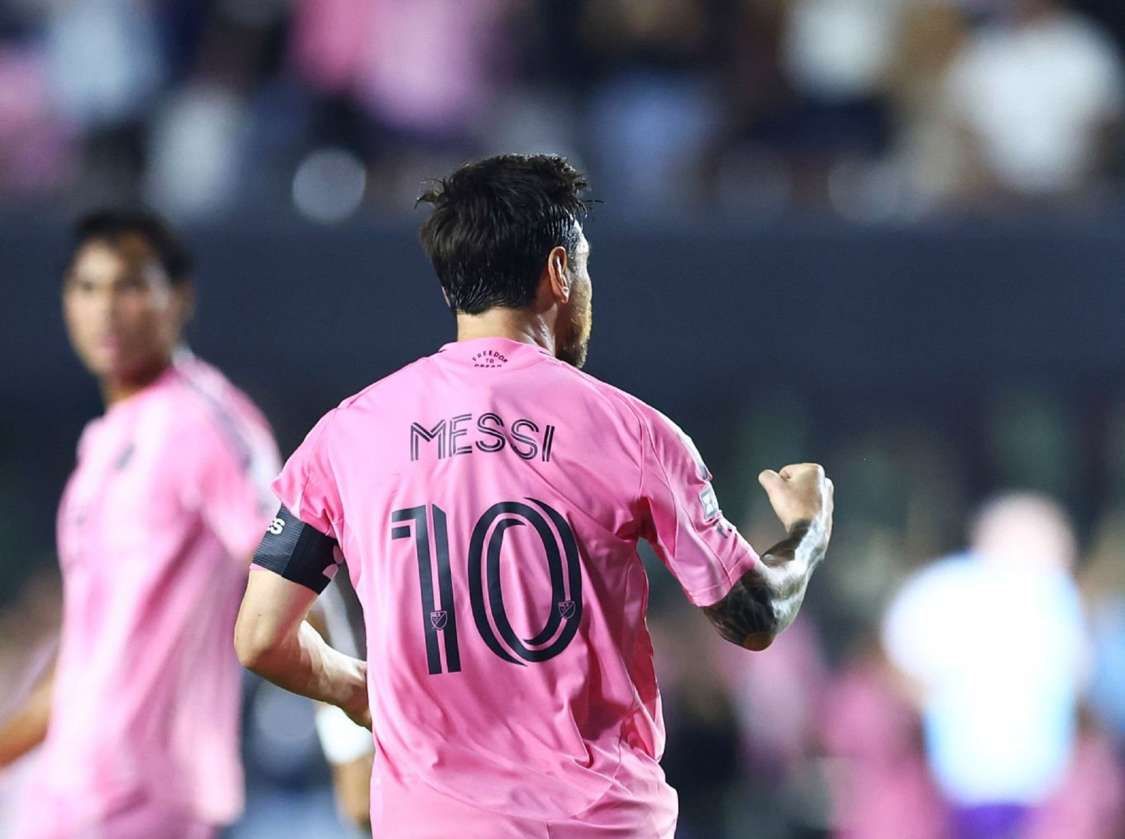 梅西专访：热爱进球与助队，学无止境的足球传奇