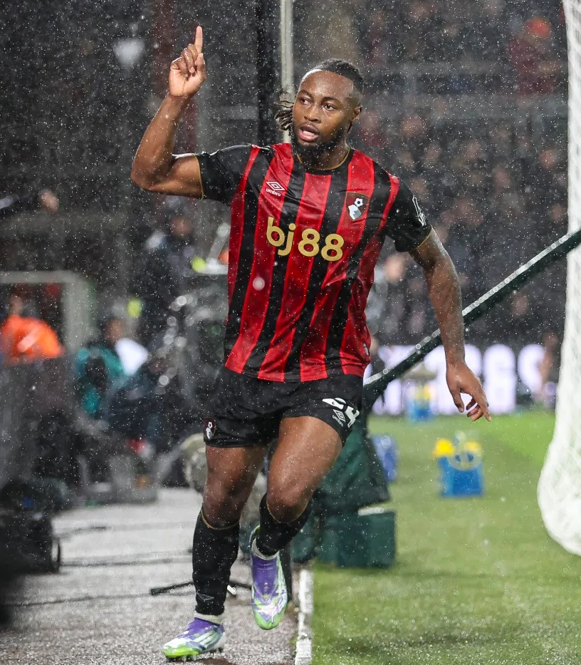 太阳报：吉安指导塞梅尼奥，建议其谨慎对待转会