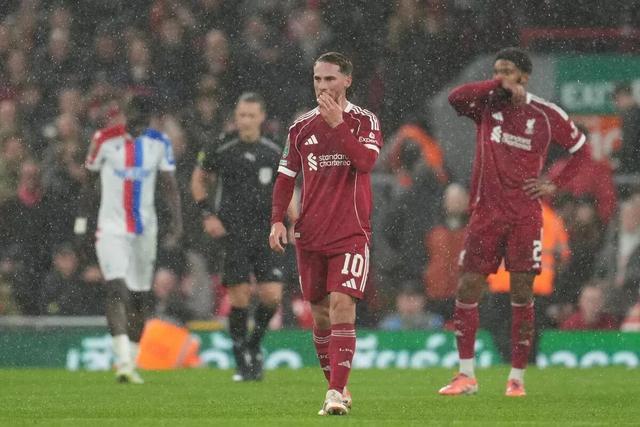 利物浦0-3惨败水晶宫止步16强 创91年耻辱纪录引争议