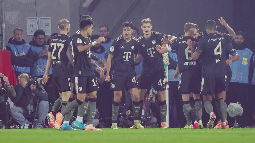 拜仁慕尼黑14连胜创历史！狂轰51球晋级德国杯，五大联赛首支全胜球队