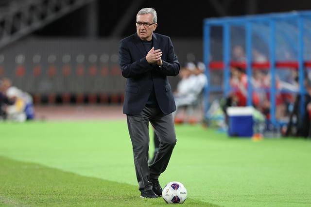 国足前主帅伊万科维奇正式宣布退休，结束42年执教生涯