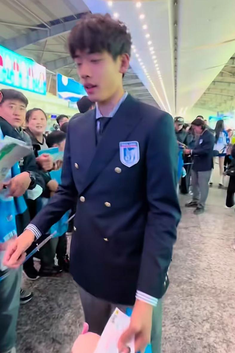 大连英博伤兵满营迎战梅州客家，鲁能铁卫或成关键