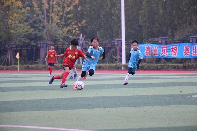 郑州金桥学校斩获2025-2026市长杯足球联赛男子组冠军