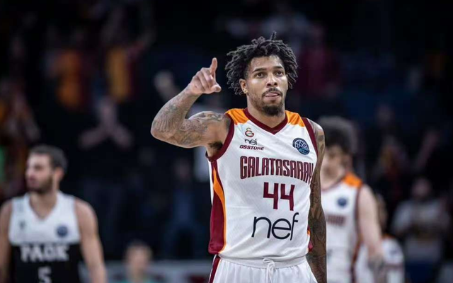 山东男篮正式签约珀塞尔！邱彪出奇招剑指CBA前四