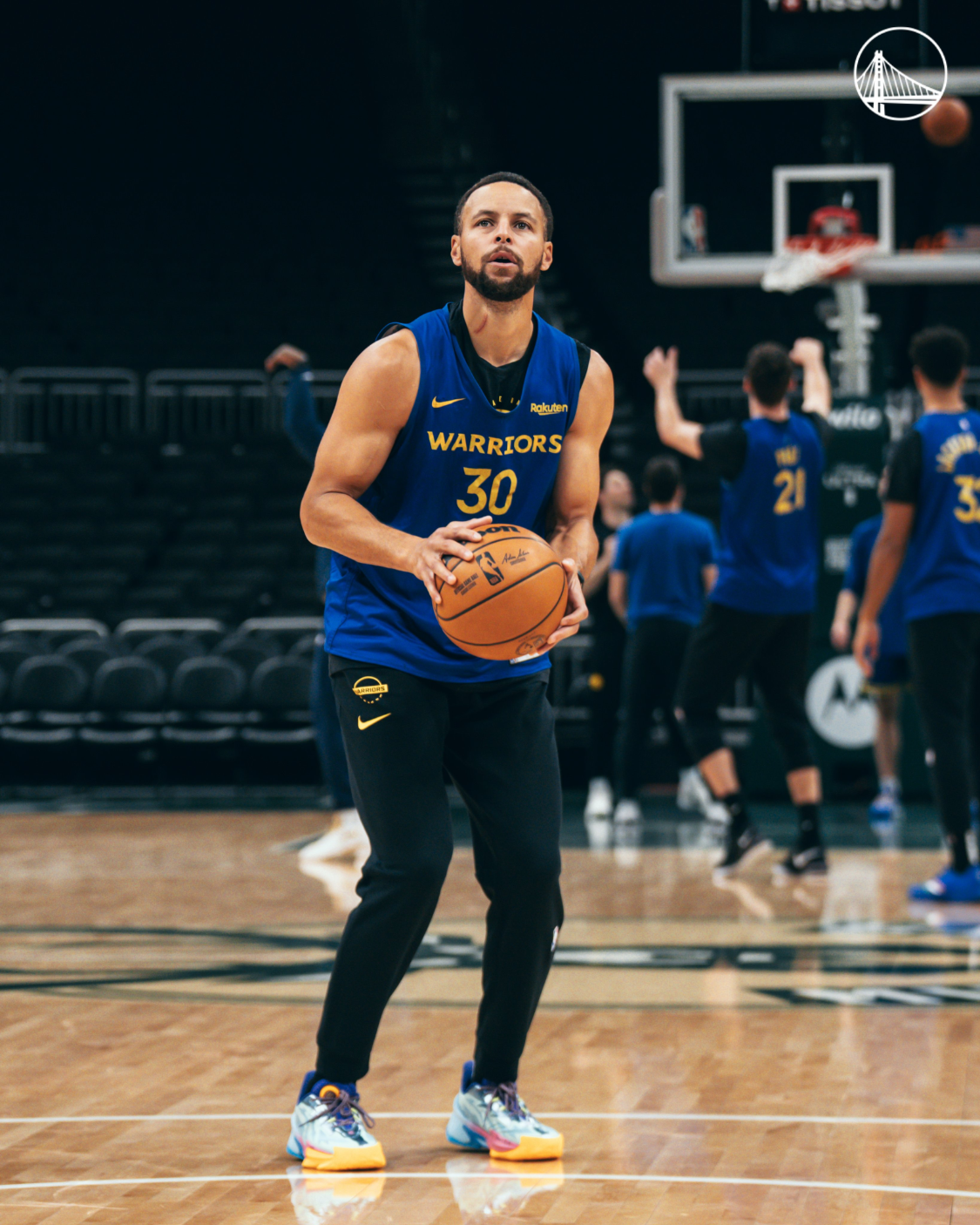 库里27+6难敌罗林斯32+8，勇士不敌雄鹿字母哥缺席