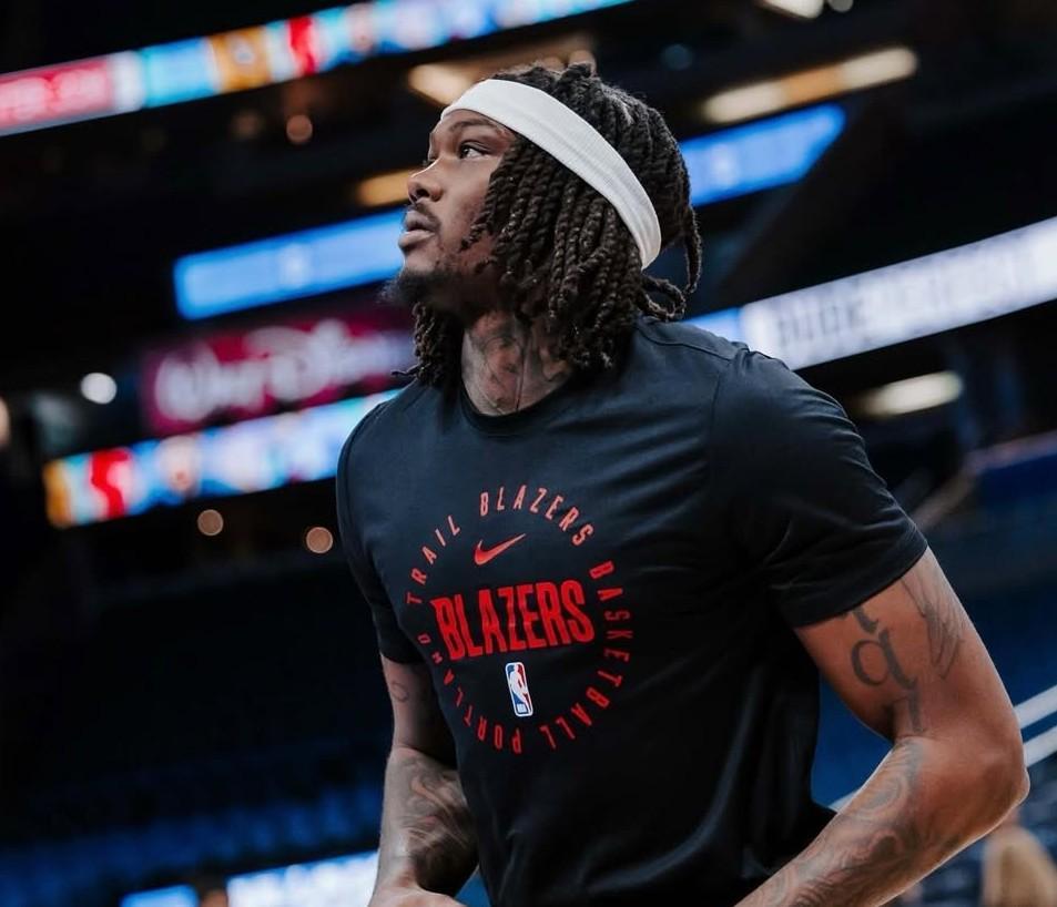 罗威明日或迎赛季首秀，杨瀚森出战时间恐受影响