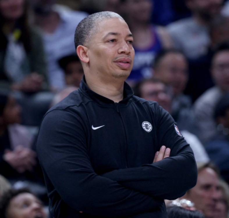 泰伦-卢现身比卢普斯扑克牌局 背后涉及赌场争议