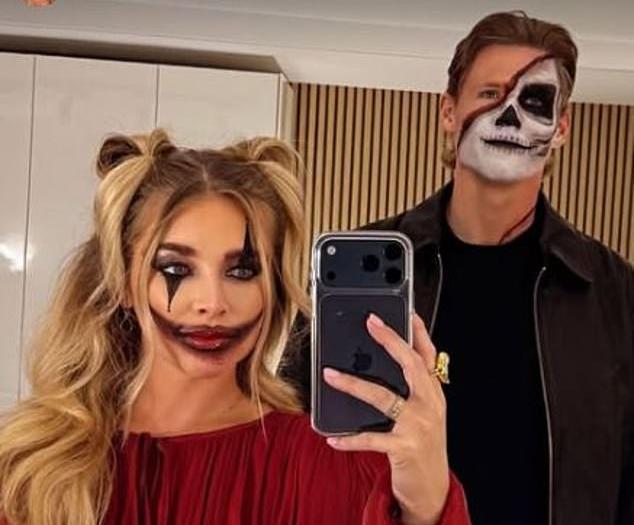 那不勒斯万圣节派对盛况：全员齐聚，德布劳内与卢卡库缺席