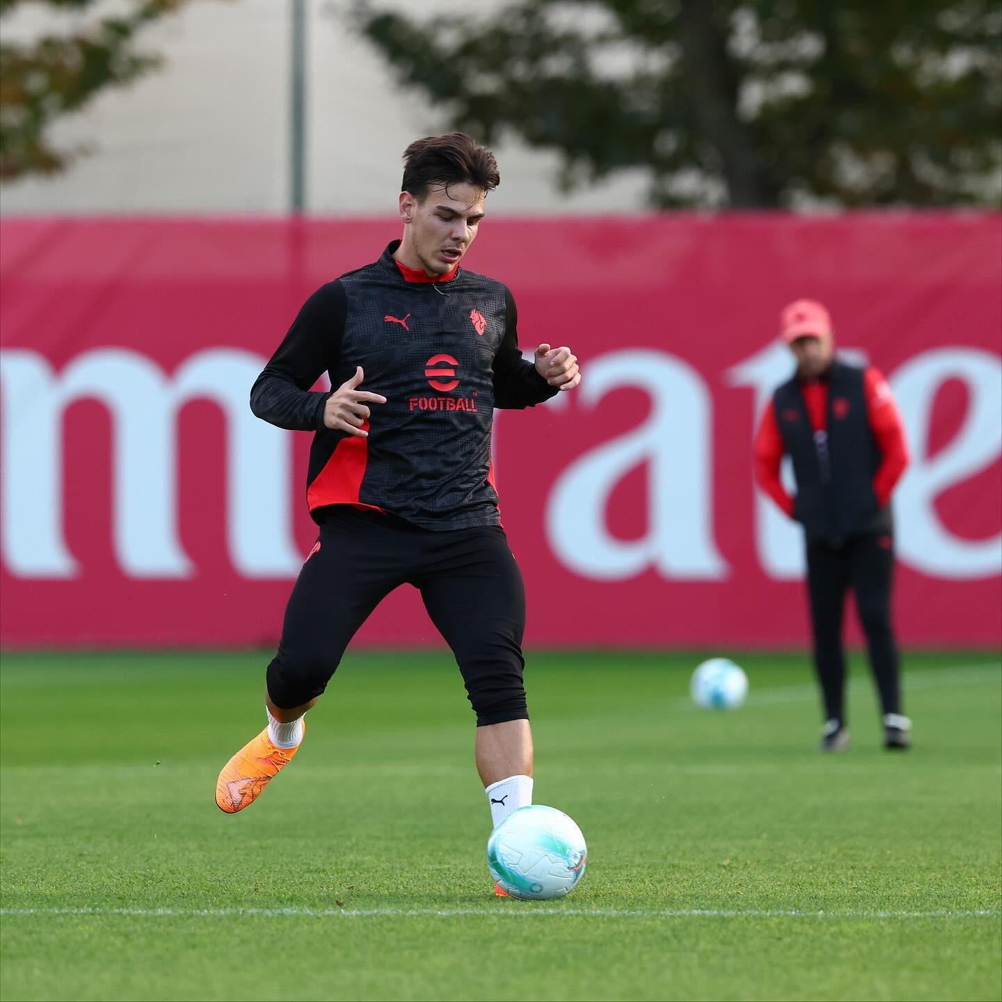 亚沙里参加球队合练