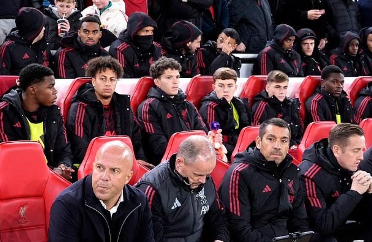 斯洛特深陷下课危机！利物浦5连败+英超第7，克洛普或重掌帅印