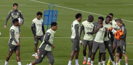 世体：皇马雨中备战瓦伦西亚，阿拉巴等三将仍缺阵