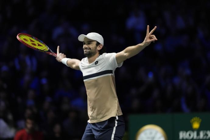 巴黎大师赛：瓦谢鲁2-0完胜诺里 强势晋级八强