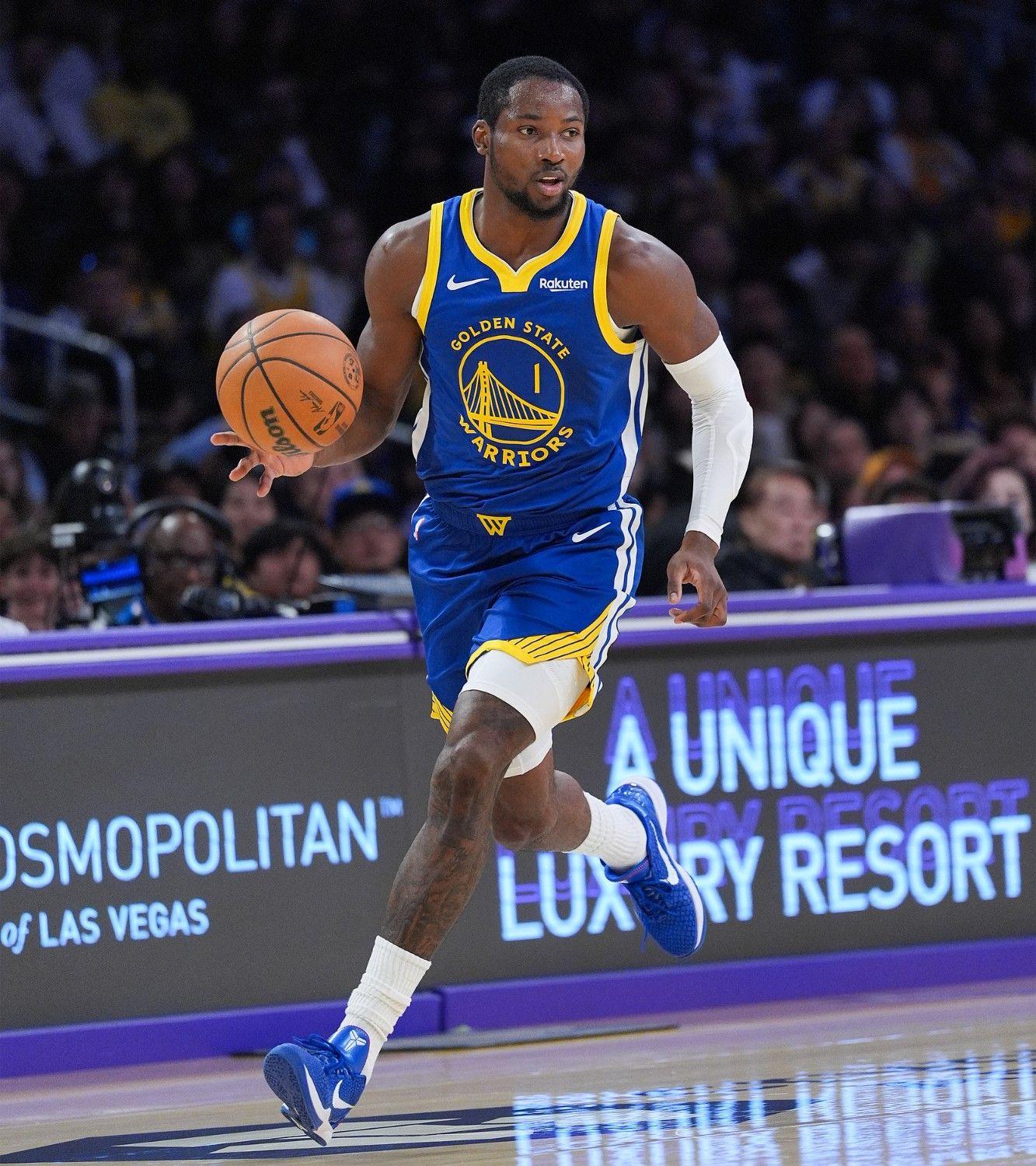 库明加半场16分创佳绩，新赛季场均数据全面刷新生涯新高