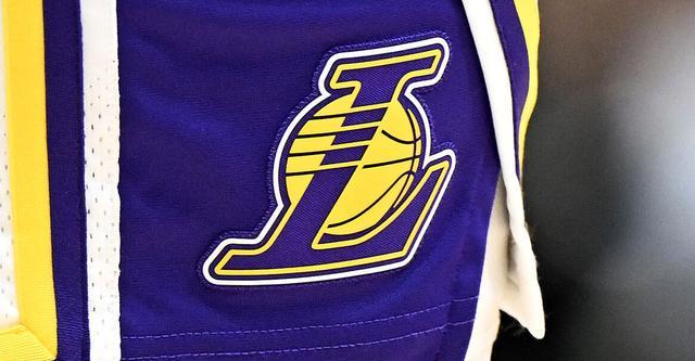 NBA董事会批准马克·沃尔特收购洛杉矶湖人队多数股权