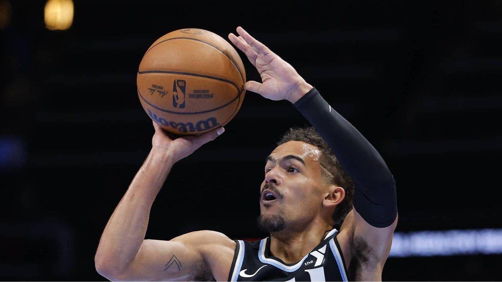 特雷·杨右膝扭伤，老鹰官方确认缺席明日对步行者之战