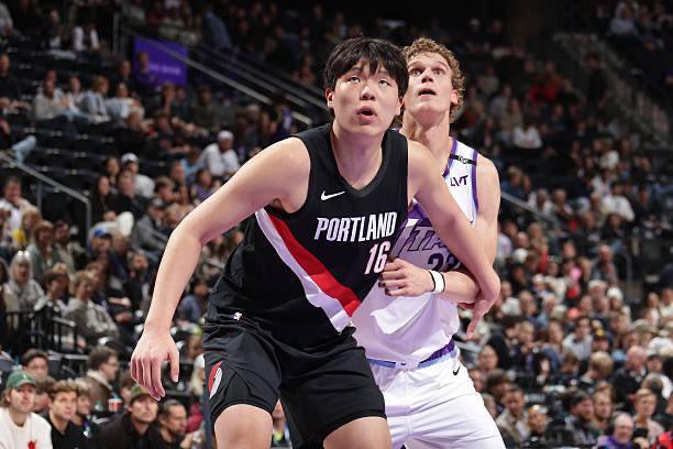 杨瀚森训练状态引关注：美国记者揭秘开拓者训练计划