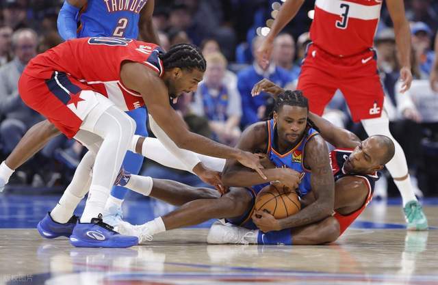 雷霆6连胜不败！亚历山大31+7统治赛场，奇兵20分助阵