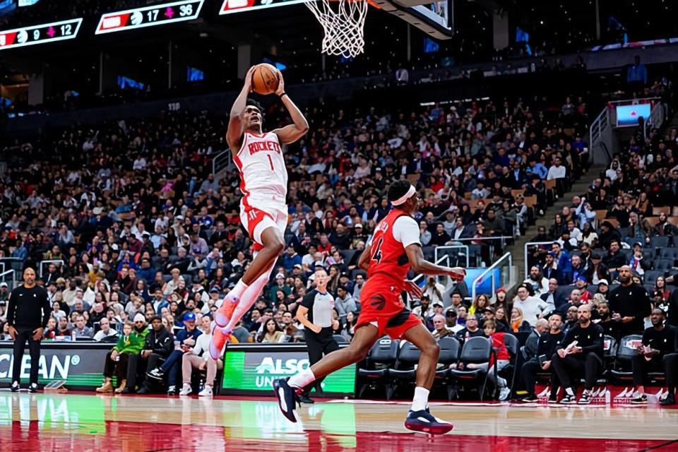 火箭新星阿门·汤普森：控卫角色适应难题待解