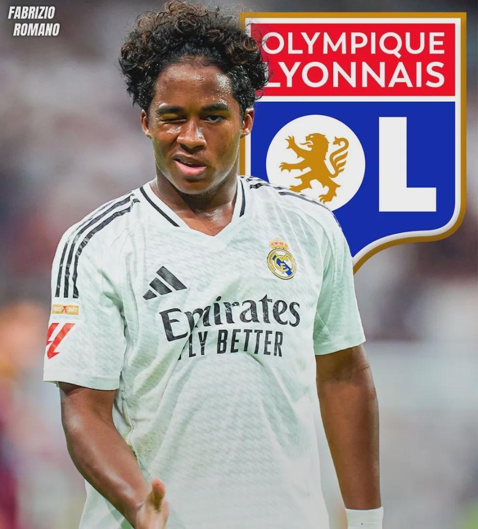 BBC与罗马诺最新消息：斯洛特帅位稳固，曼联中场引援目标揭晓