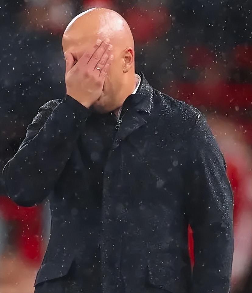 利物浦7战6负创90年最差纪录，斯洛特战术遭质疑跌下神坛