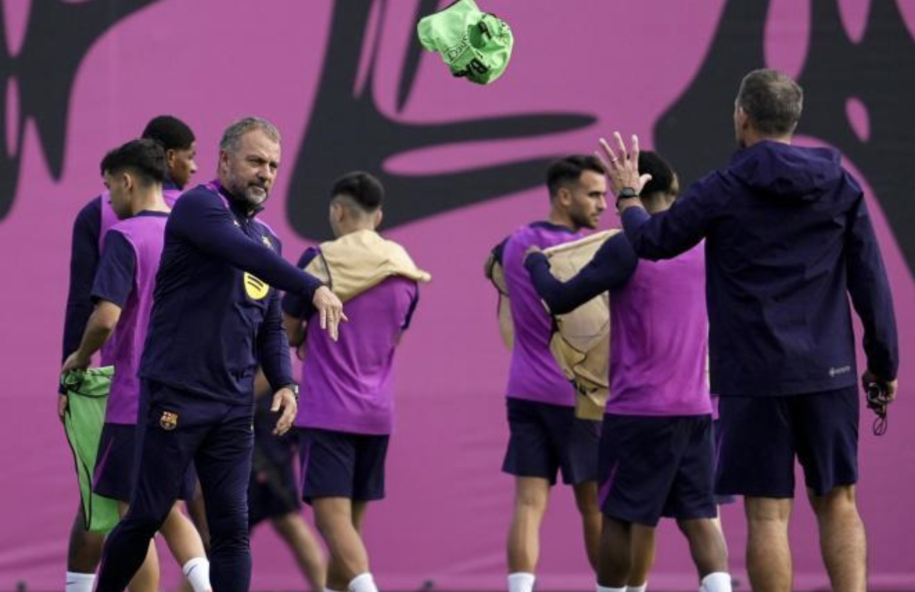 世体：弗里克为防伤病控负荷，巴萨周二全队放假