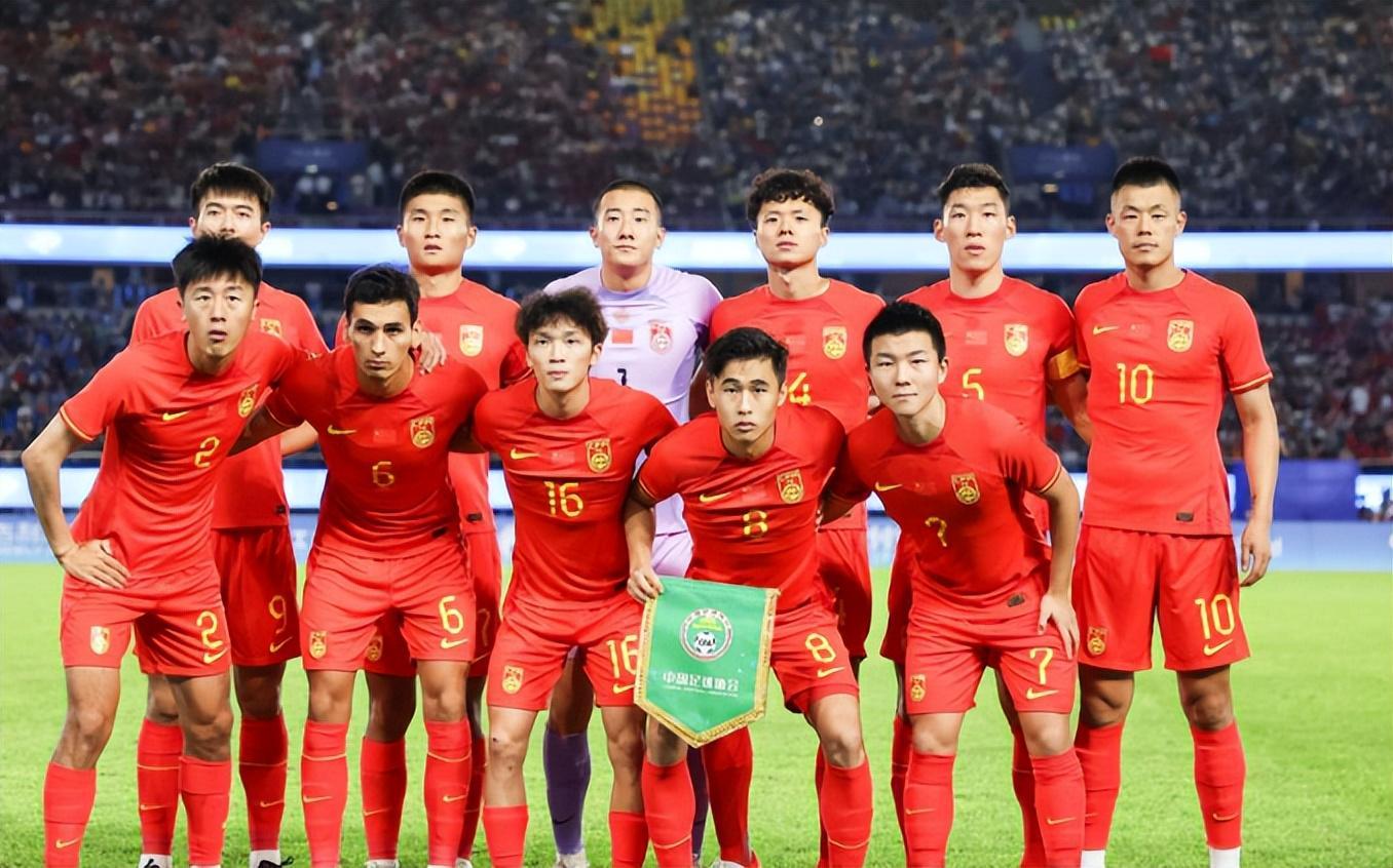 国足选帅转向土帅，郑智为何未入足协法眼？