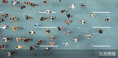 2025北京马拉松：装备升级，服务精细，文商旅体联动发力