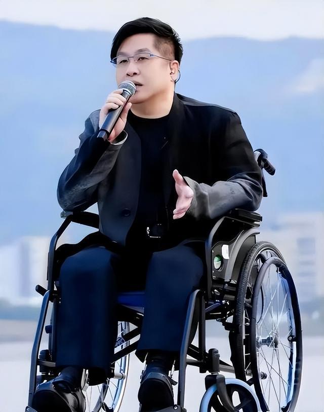 宋清辉呼吁深圳机场撤回监控视频并公开致歉郑智化