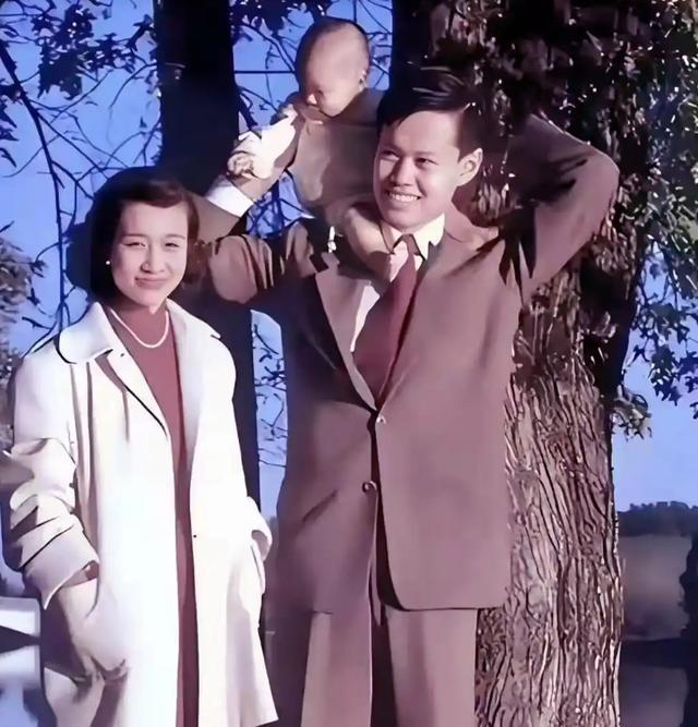 杨光诺一年前离世的消息传开，貌似没有子女，杨振宁当时都不知道