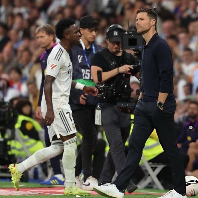 阿隆索回应维尼修斯冲突：问题已解决，不会罚款，全力备战新赛程