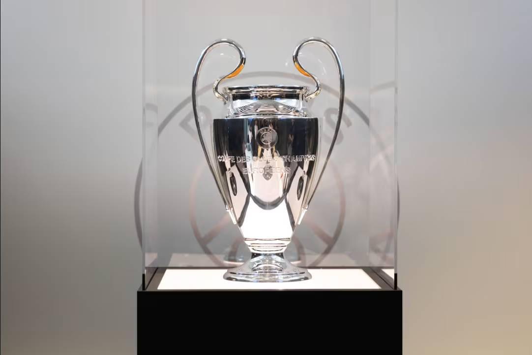 巴黎圣日耳曼官宣：欧冠奖杯将在王子公园球场多区域巡展
