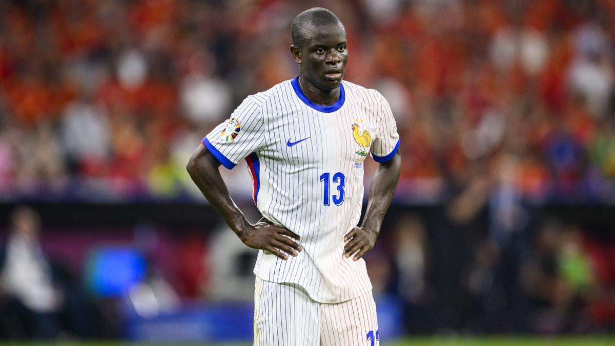 法媒爆料：巴黎FC欲签坎特，合同仅剩一年引关注