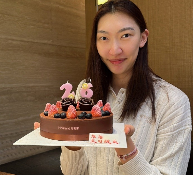 中国女篮核心韩旭26岁生日庆生 即将再战澳洲WNBL联赛