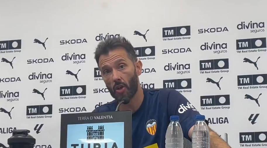 瓦伦主帅盛赞：哈维-阿隆索皇马战术全面性超越安帅时期