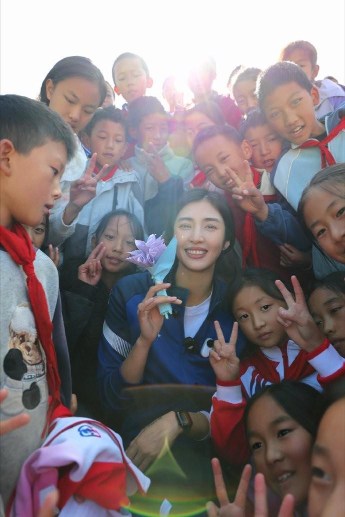 赵丽娜星球计划第14站：云南维西公益球场正式启用