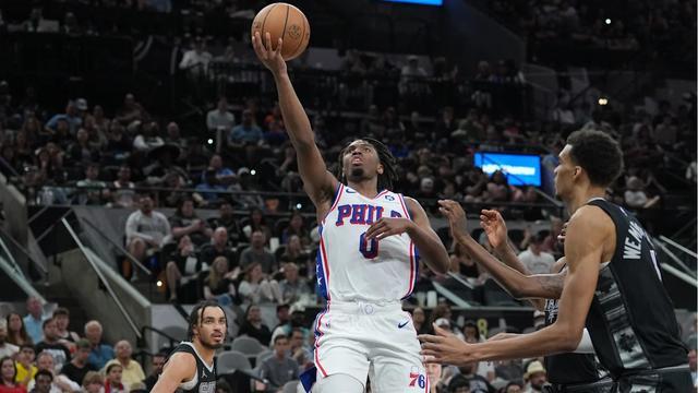 NBA常规赛：雷霆、马刺、公牛、76人开季保持全胜战绩